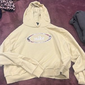 nike hoodie